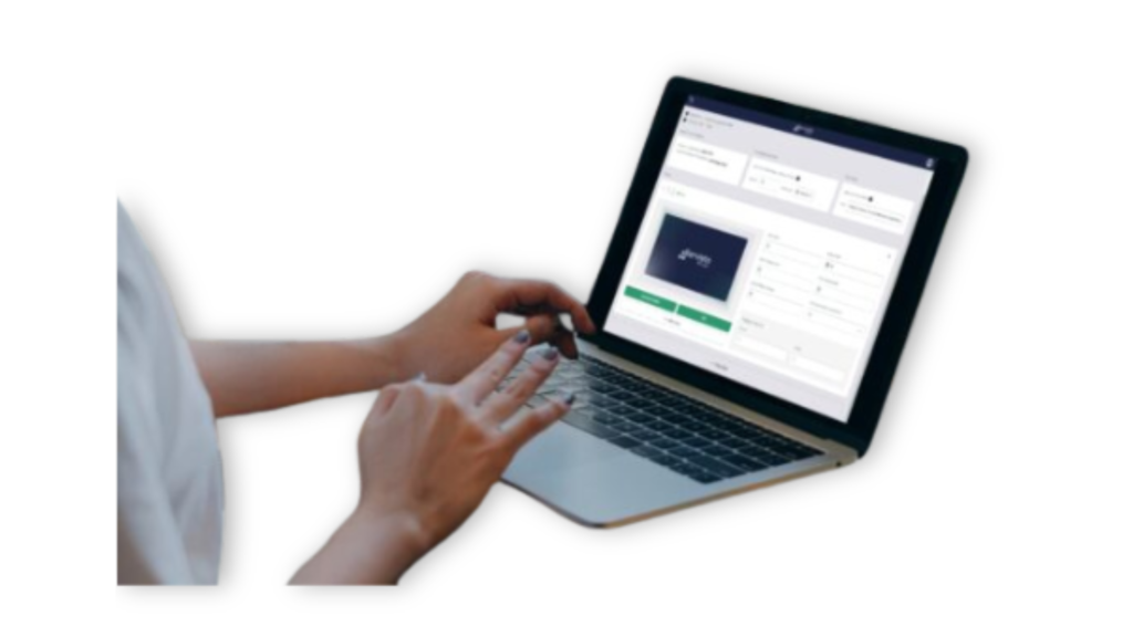 Person, der arbejder med Servisto Manager